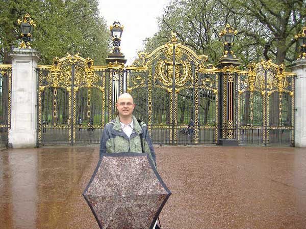 06_brany_u_buckinghamskeho_palace