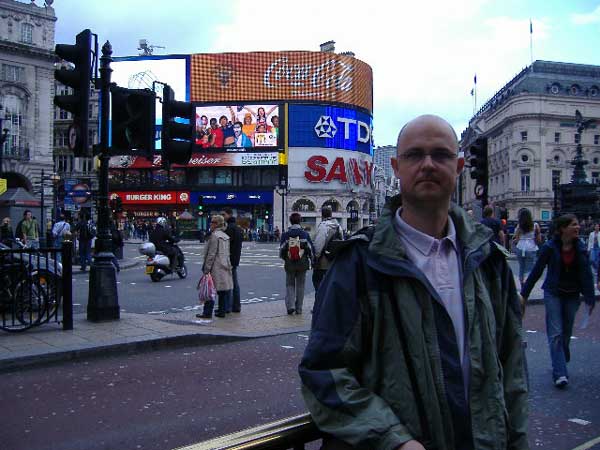 37_picadilly_circuis